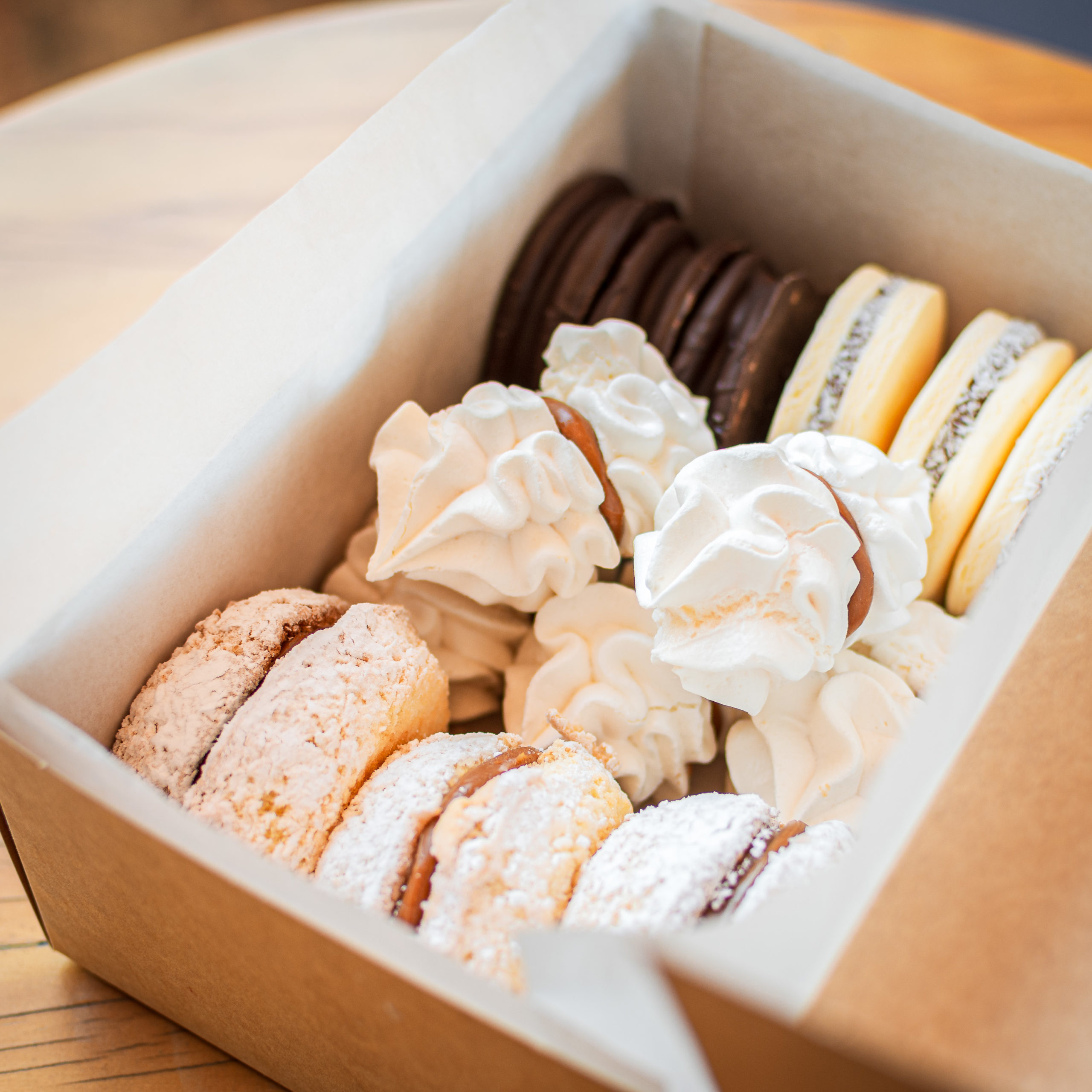 Caja Dulces Chilenos – Thani